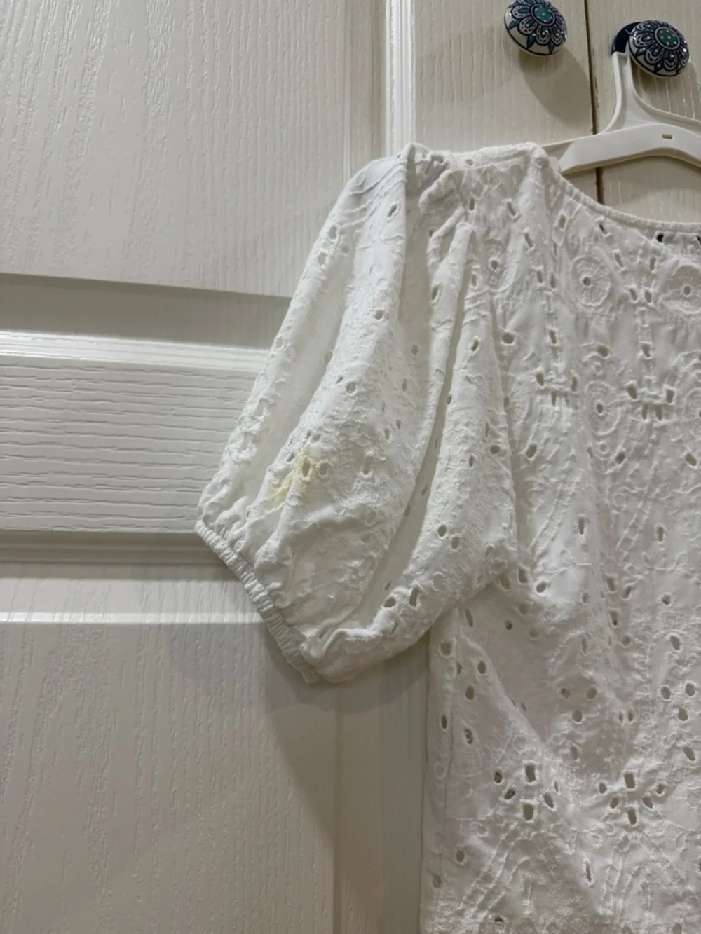Zara White Eyelet Puff Sleeve Blouse